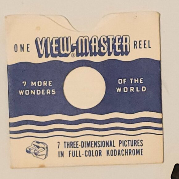 VINTAGE AQUAMAN View Master Reel 1966 The Menace of the Land Sea Beasts - Picture 3 of 3